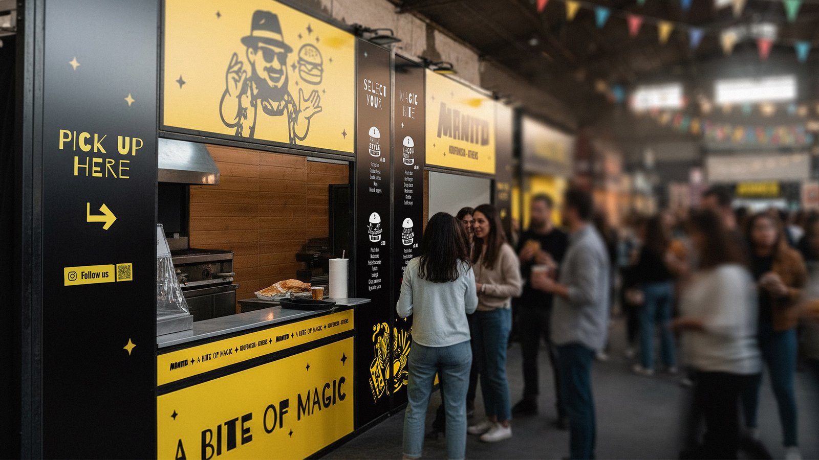 Περίπτερο ΜΑΝΙΤΟ σε Burger Fest με κόσμο, black & yellow branding και street food ατμόσφαιρα.